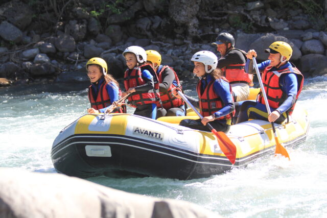 séjour insolite en famille avec le Rafting