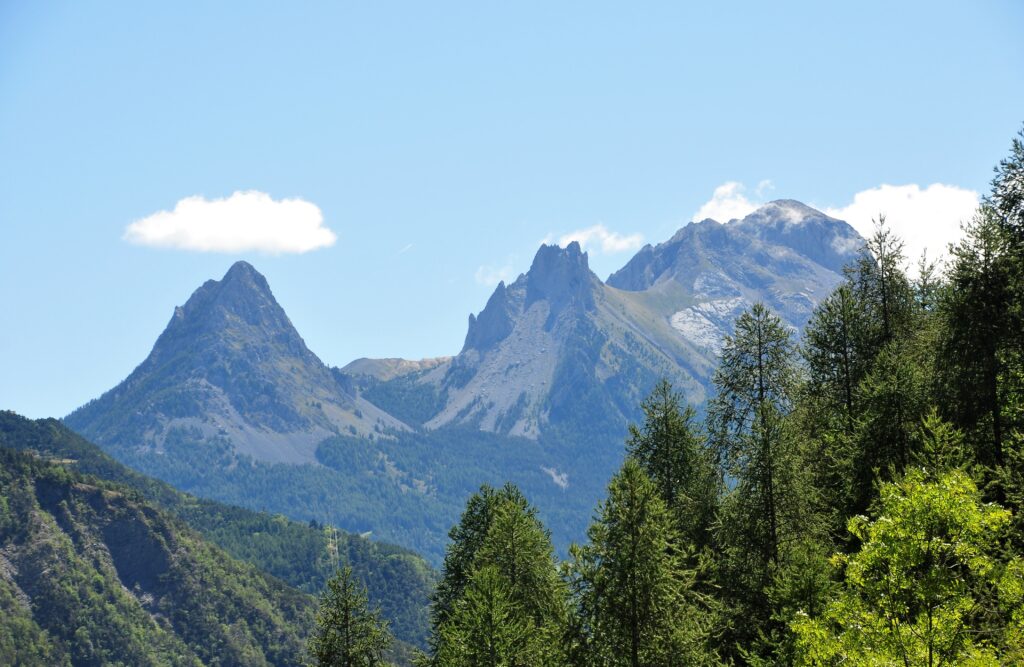 ubaye paysage vue du lauzet-ubaye