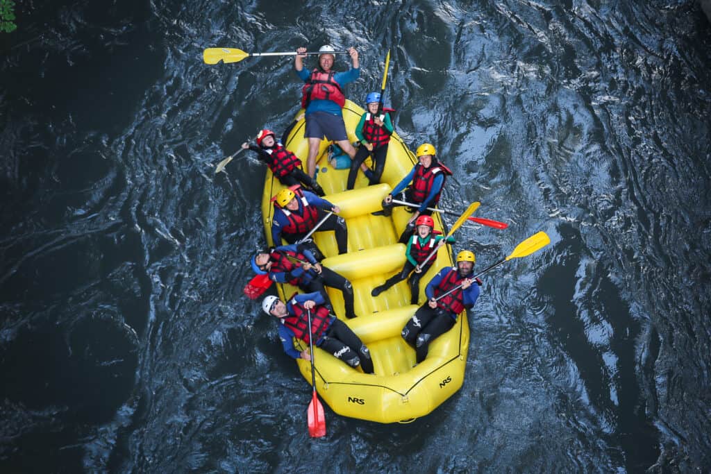 descente en rafting sur la rivière de l'Ubaye pour un séjour insolite