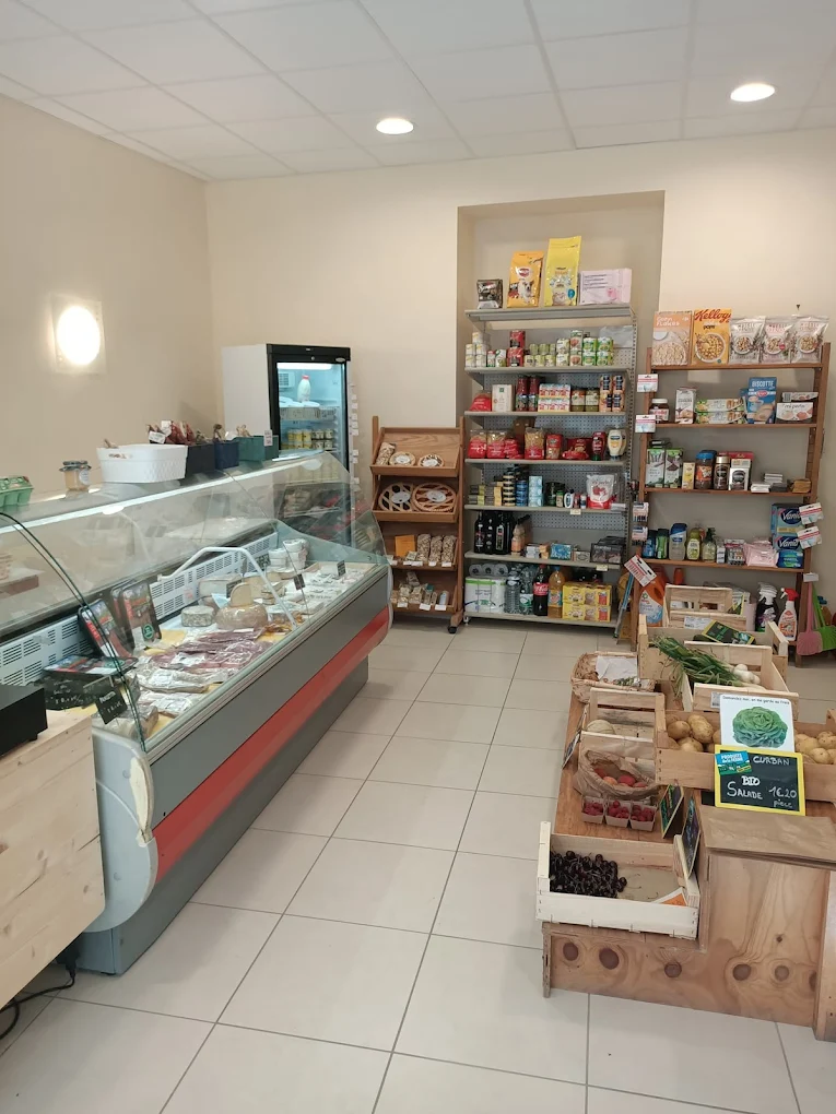 Organiser un Pique-nique à l'épicerie la ferme aux saveurs au Lauzet-ubaye